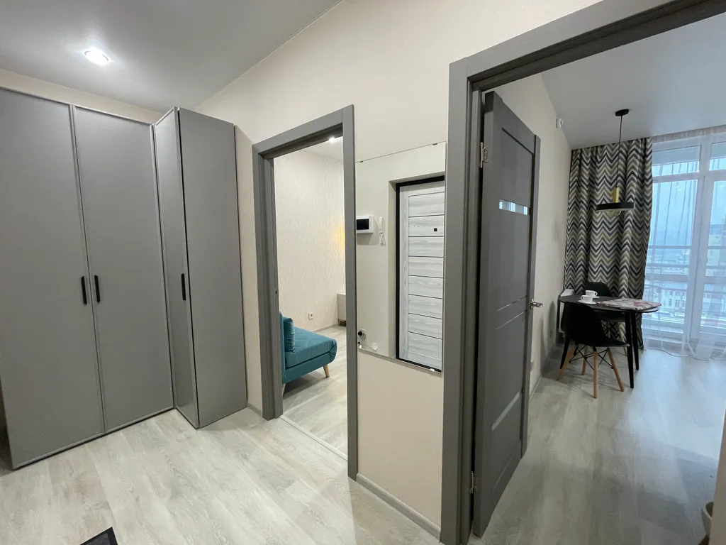 Панорамная квартира на верхнем этаже с видом на город