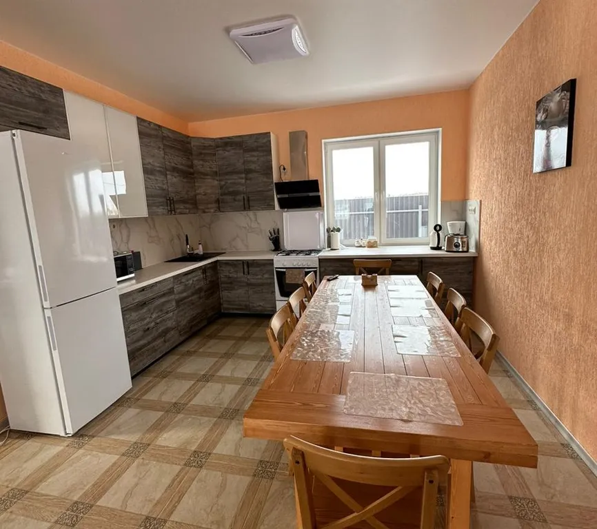 8-комнатный Дом