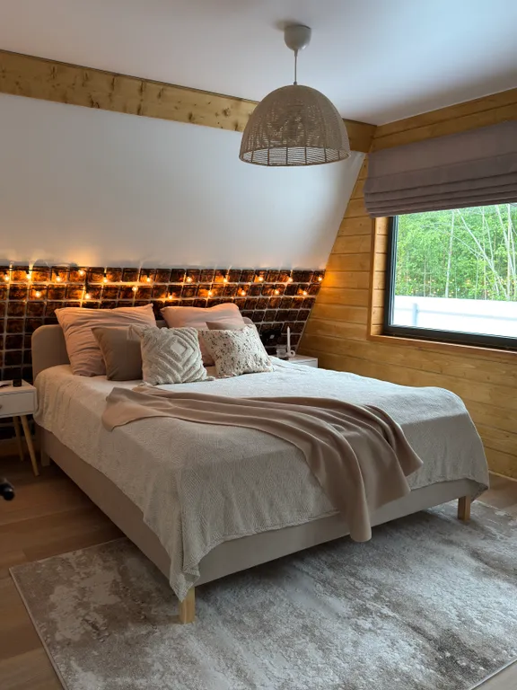 Уютный треугольный Ромашковый дом.