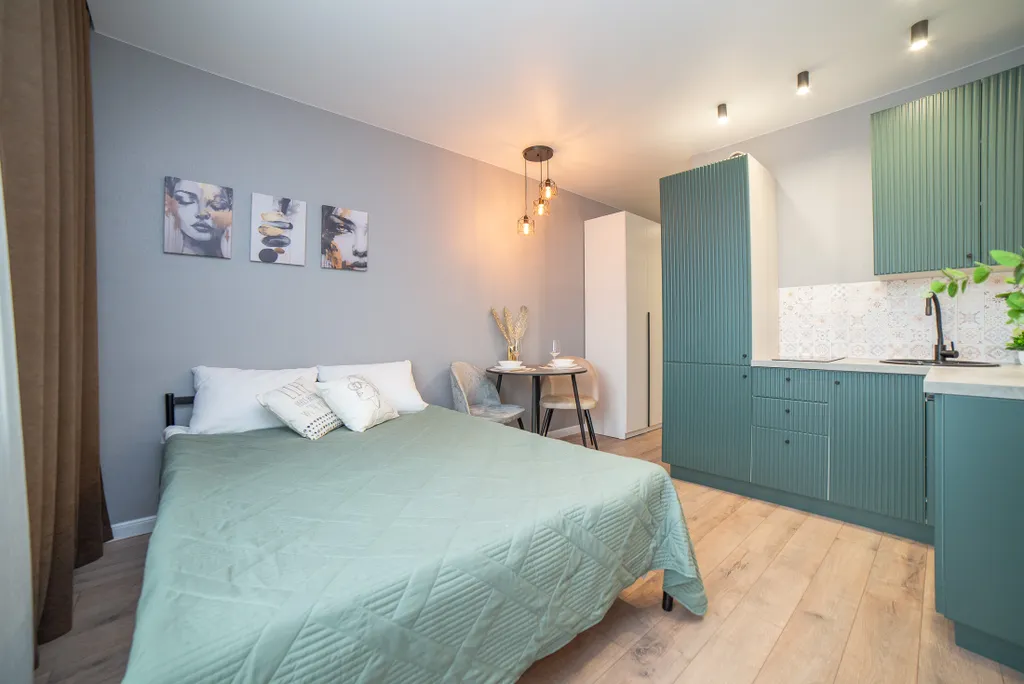 Квартира Студия с балконом на Отрадной 1 для двоих — аренда посуточно в Екатеринбург