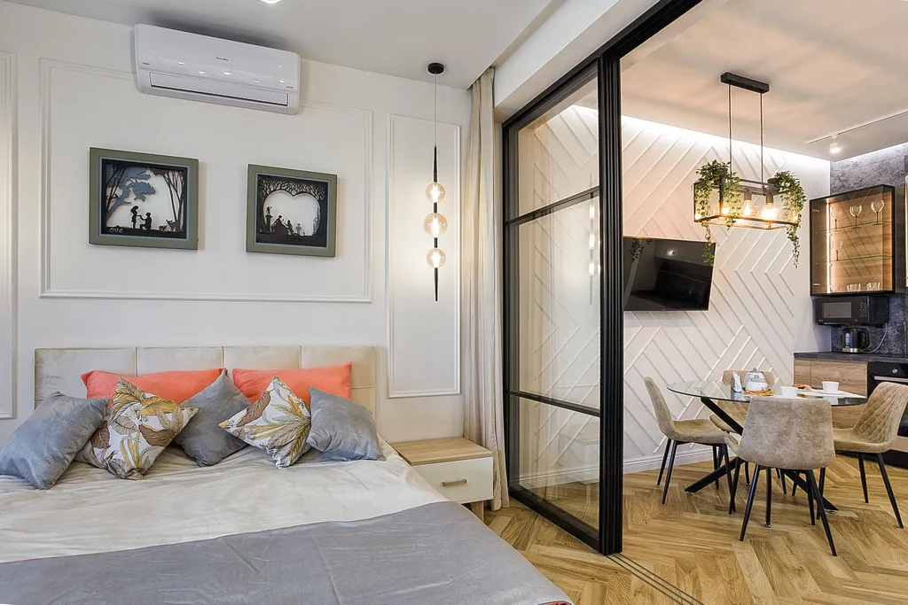 Студия с дизайнерским ремонтом в парковой зоне с террасой