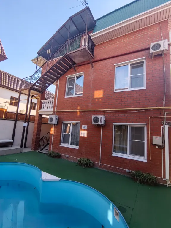 Квартира Квартира Комнаты с удобствами и теплым бассейном — Геленджик