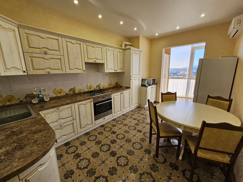 Уютная квартира с видом на море