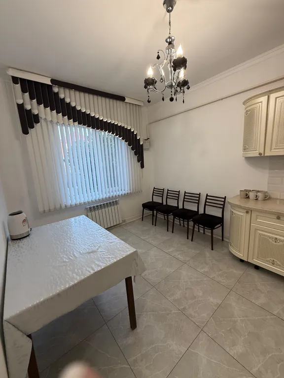 Двухэтажный дом в центре