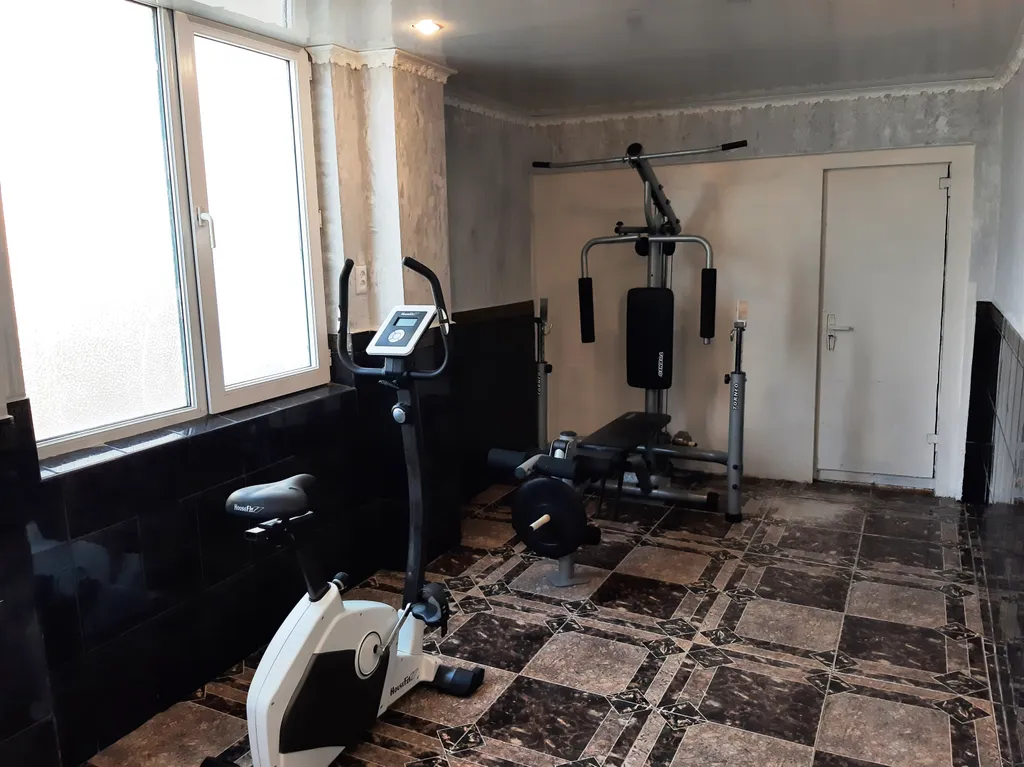 6-комнатный Дом