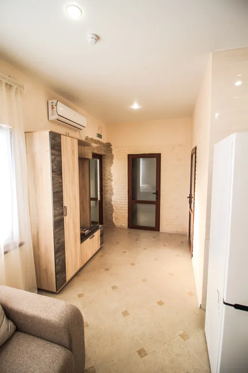 Студия с кухней, 5-ти местный