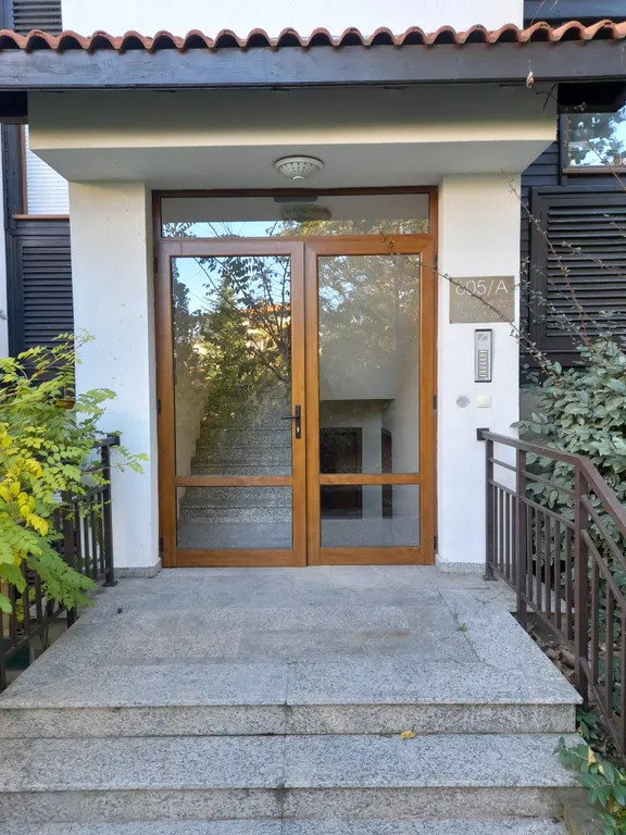 Трехкомнатный люкс в соснах у моря в Санта Марина