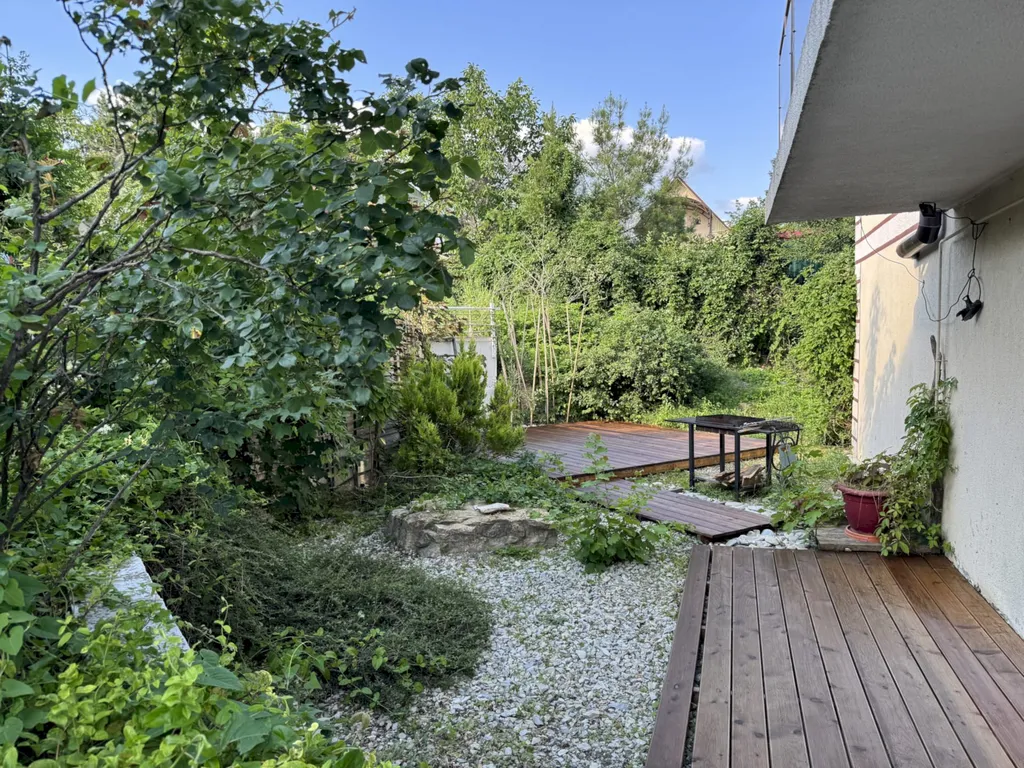 Двухэтажный коттедж с террасой и мангалом - Голубая бухта