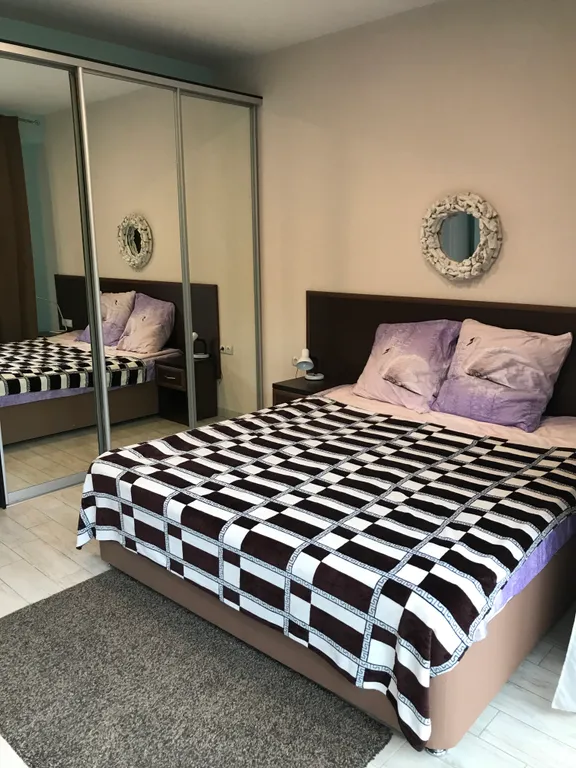 Панорамная студия с потрясающим видом на горы в центре красной поляны