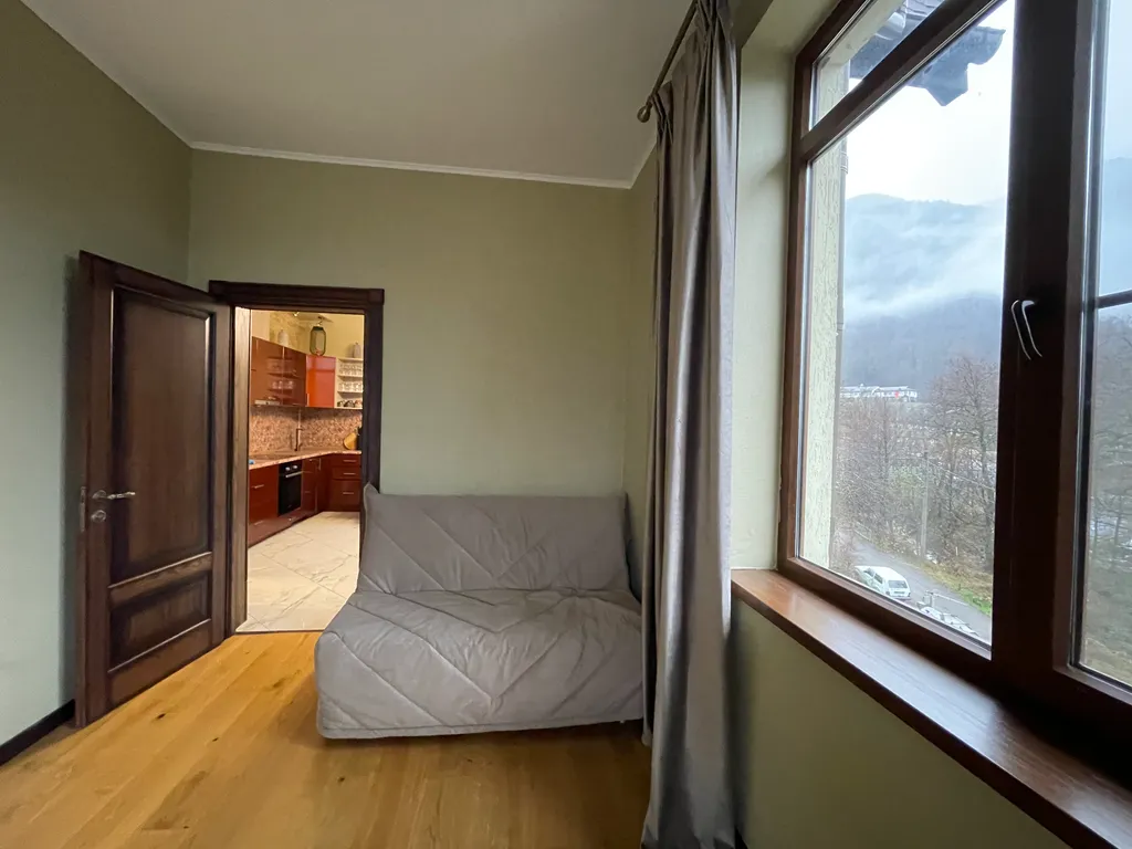 2-комнатный апартамент с видом на Аигбу