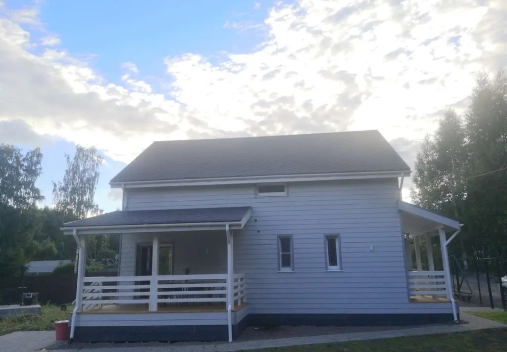 Стильный и уютный дом вблизи города