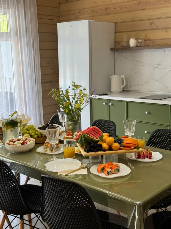 Дом с бассейном