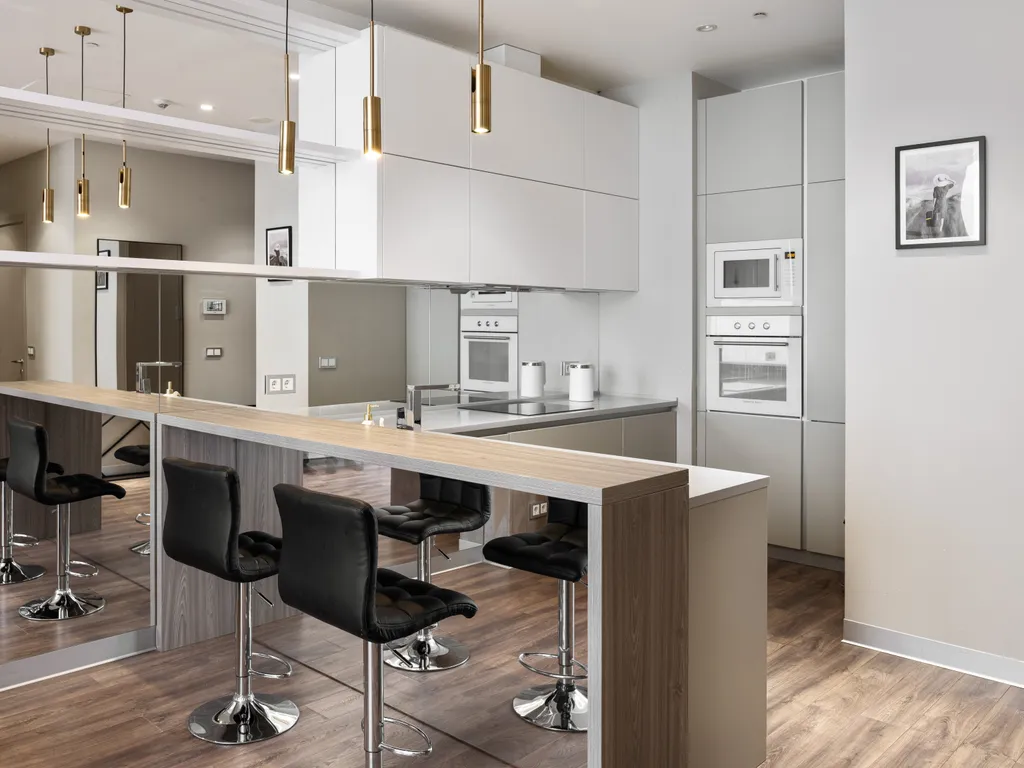 Neva Navi 36 этаж 65 м2. Панорамный вид. Шикарные закаты.