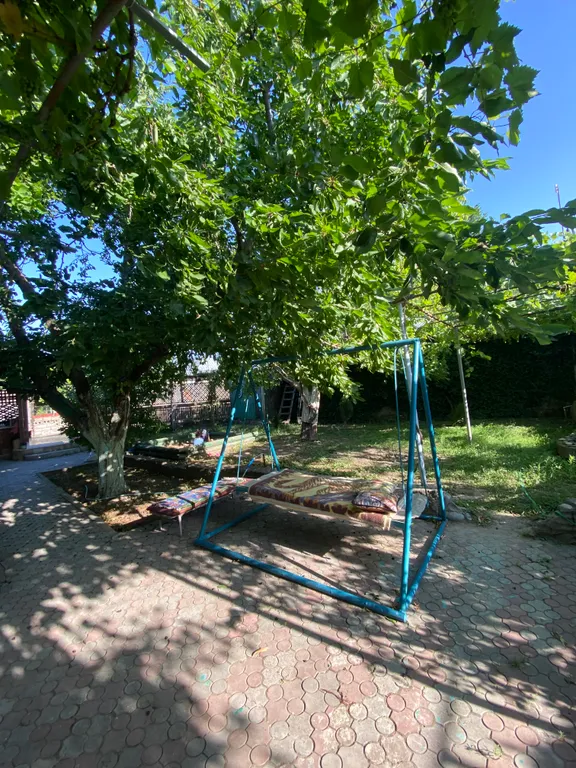 Уютная дача с видом на речку и фруктовый сад