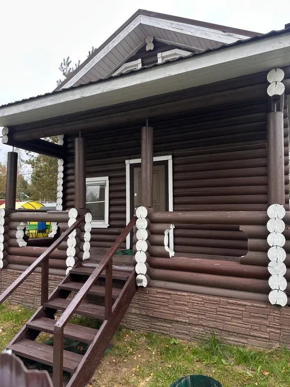 Коттедж Уютный дом с видом на пруд — Селятино