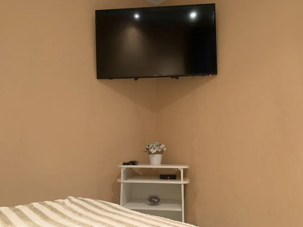 Просторная и чистая 2-к квартира в центре