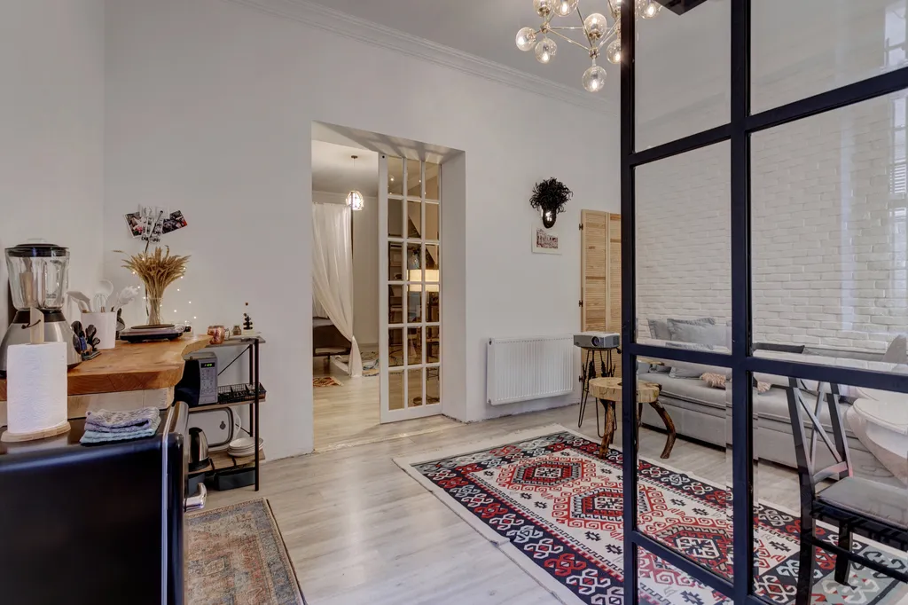 Душевная 2х комнатная квартира в самом сердце исторического Тбилиси.