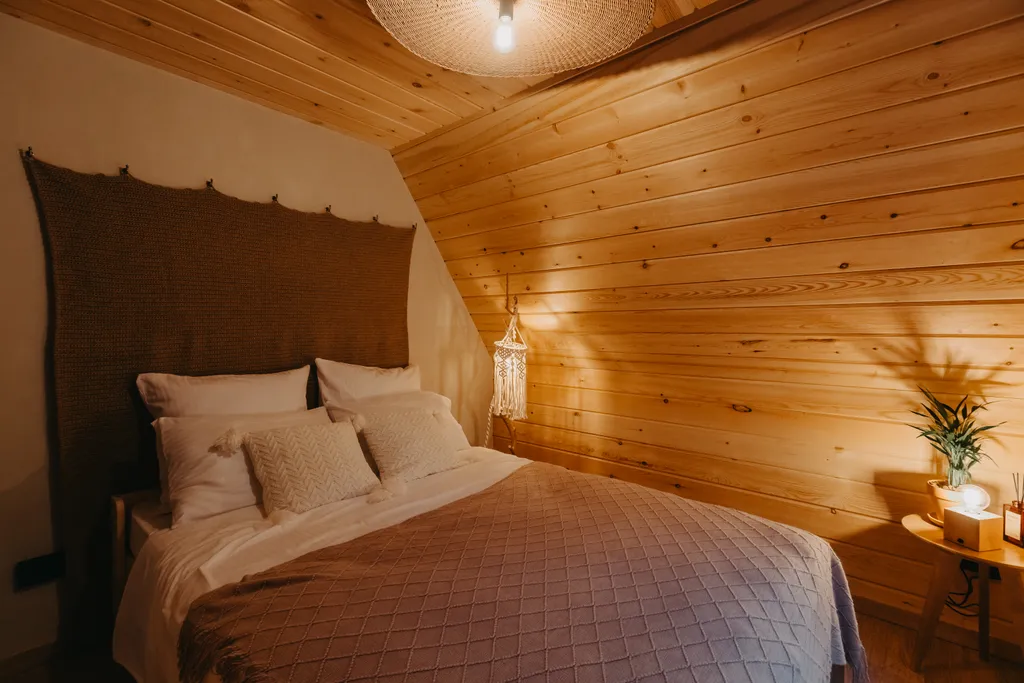 Лодж A-frame №1 в сосновом лесу