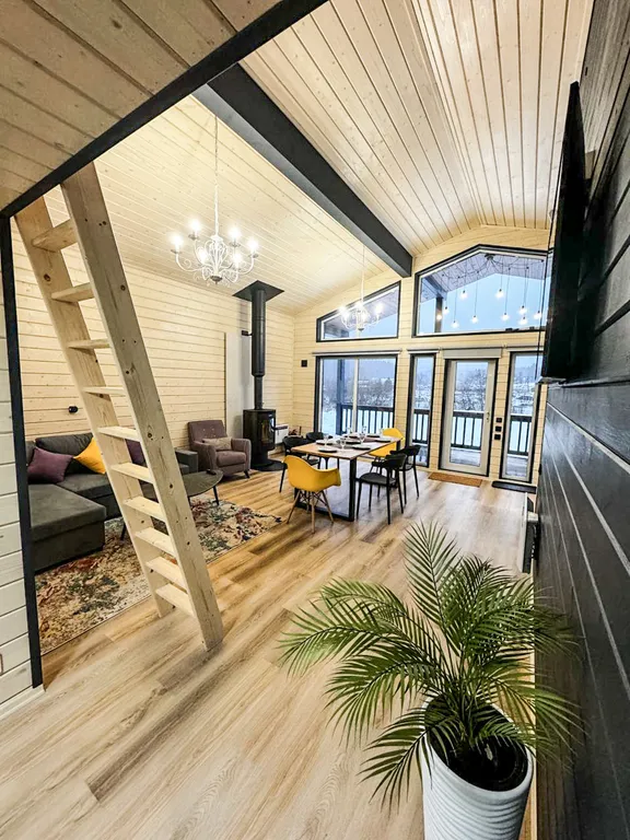 Уютный коттедж БарнХаус с сауной (включена) и сибирским чаном