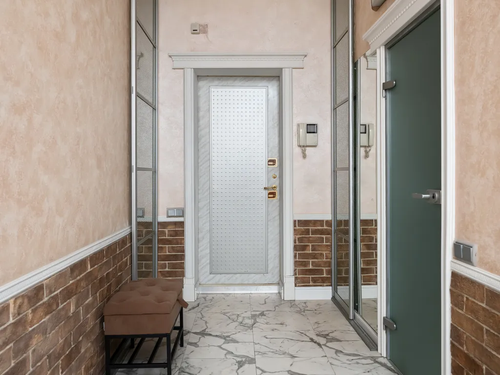 Двухкомнатная квартира на Якиманке