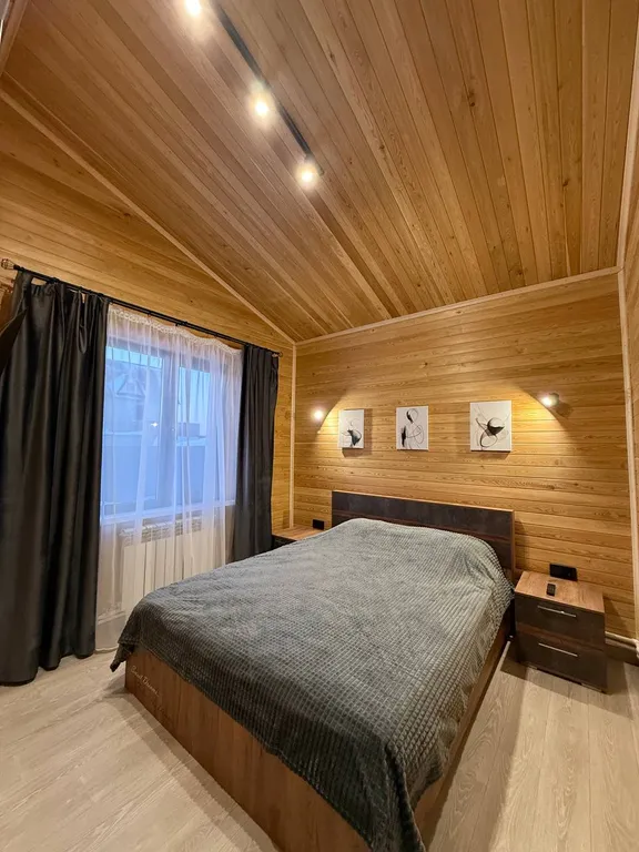 Дом с баней у реки