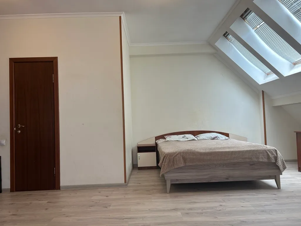 401 Alliance Apartments на Летней, 50