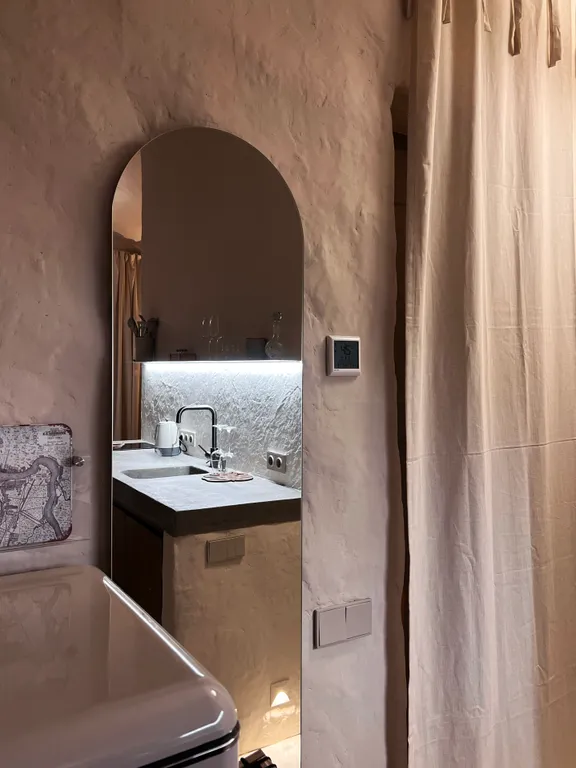 Квартира Квартира Cave Apartment: Уникальное пространство для отдыха и релаксации в стил — Санкт-Петербург