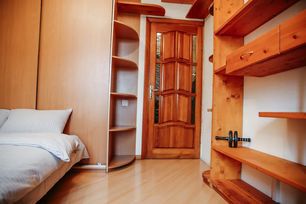 Двухкомнатная квартира рядом с жд станцией