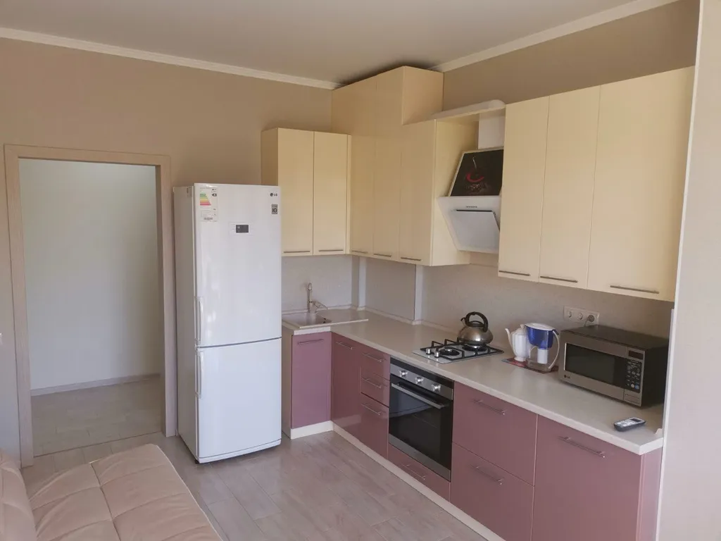 Квартира с прекрасным расположением — аренда посуточно в Кабардинка