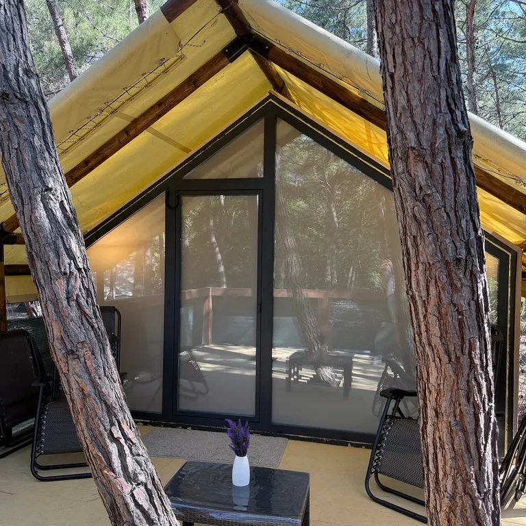 Коттедж Коттедж Глэмпинговая палатка Сафари-тент — Геленджик