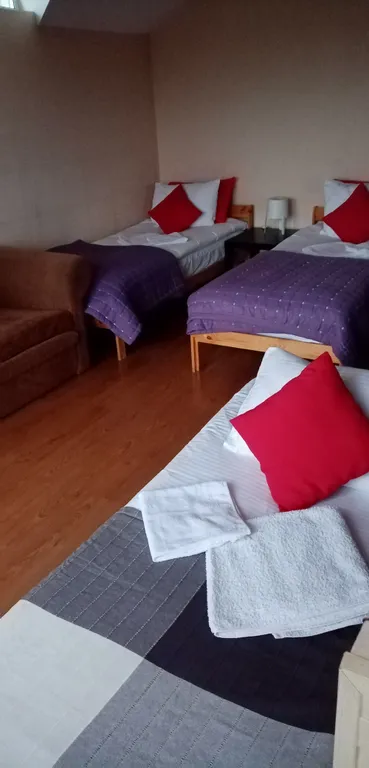 Уютный дом на берегу реки