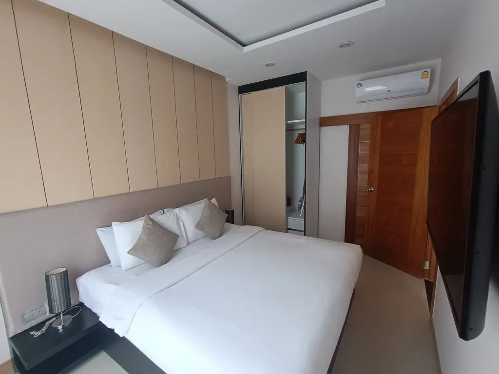 1-к квартира с бассейном у пляжа Карон A4