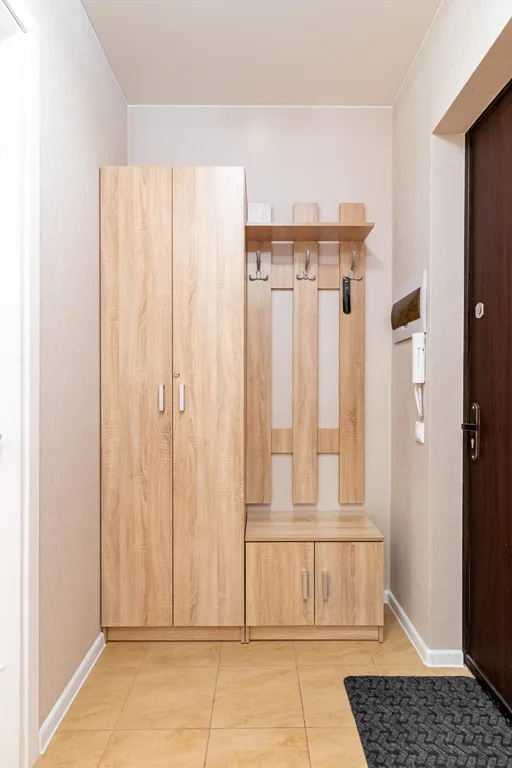 Однокомнатная, чистая квартира в микрорайоне Красная горка