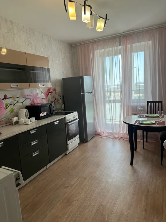 Уютная квартира с отличным видом на Иртыш