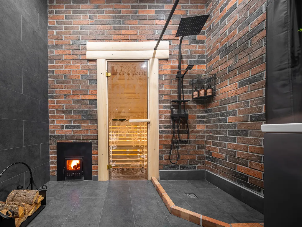 Апартаменты с баней и камином