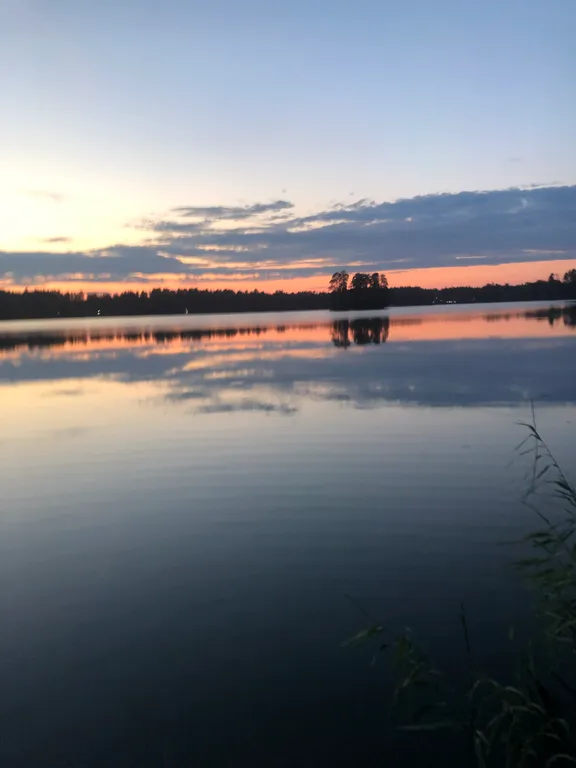 Дом на воде на озера Таир