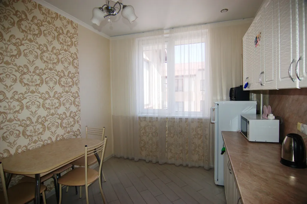 Бюджетная квартира в ЖК Легенда, 10 минут от моря