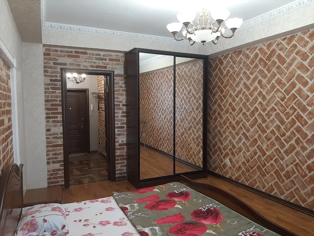 Уютная квартира с хорошим расположением