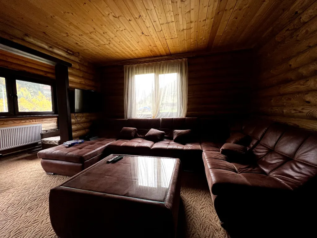 6-комнатный Дом