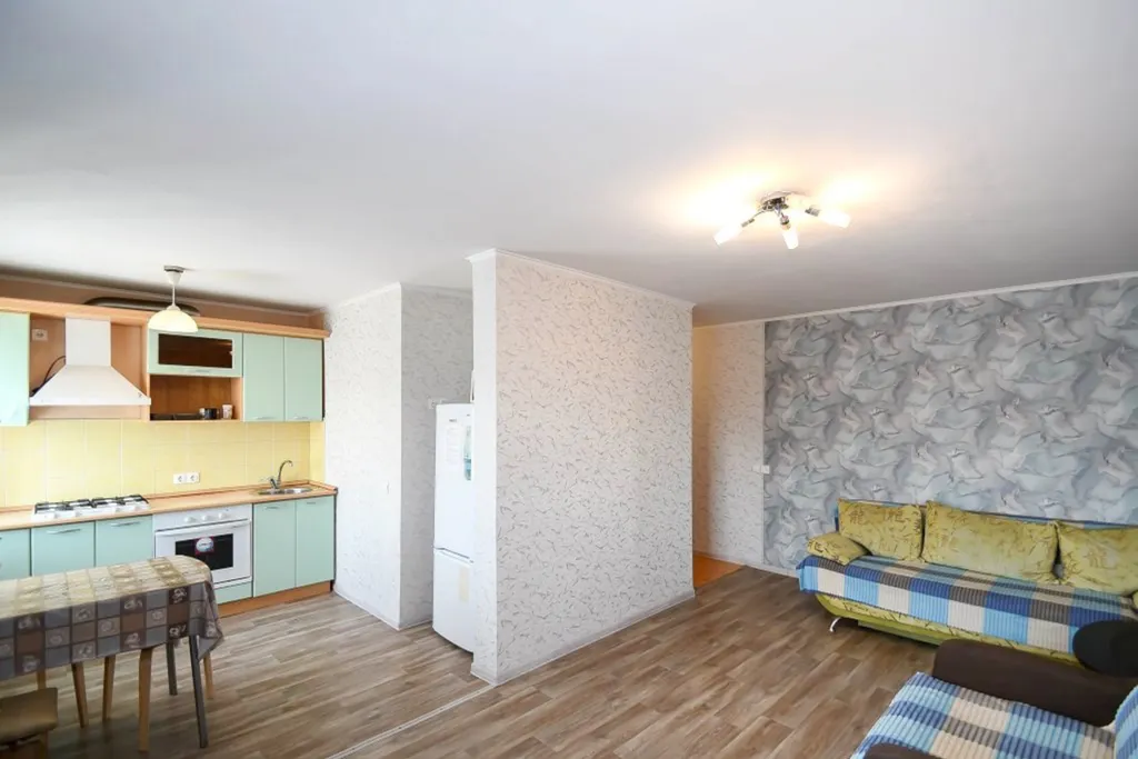 Квартира 2-комнатная Квартира — Омск