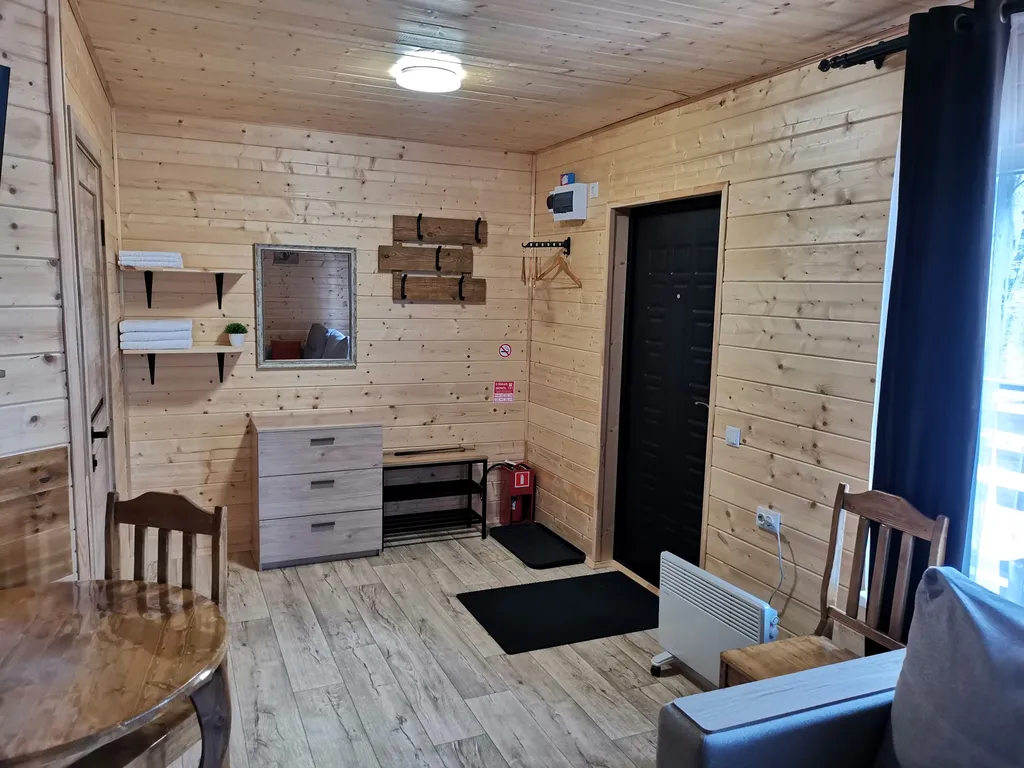 База отдыха «ЛейМар Архыз» предлагает проживание в уютных домиках