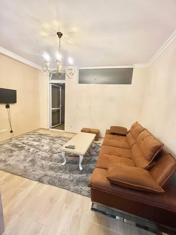 Квартира 2-комнатная Квартира — Батуми