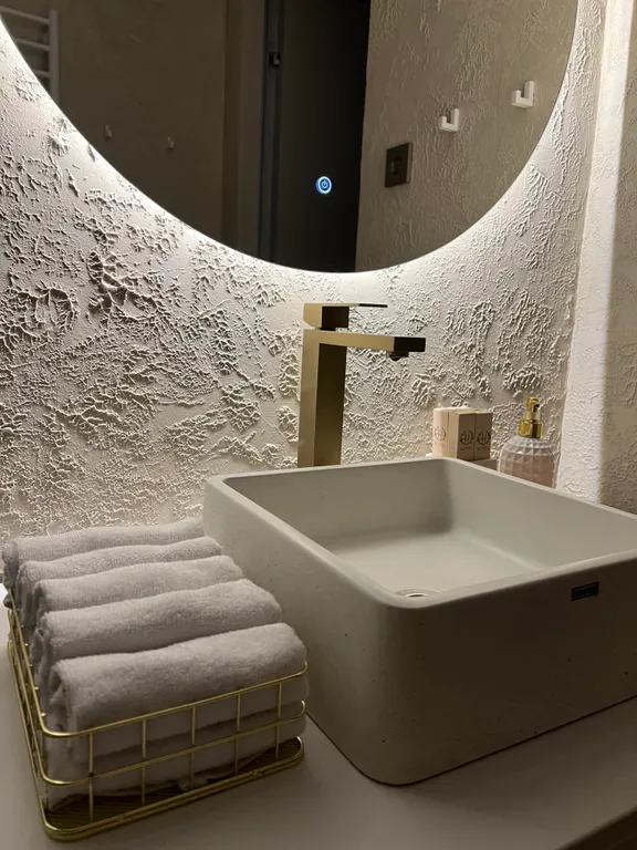 Дом в современном стиле с видом на горы