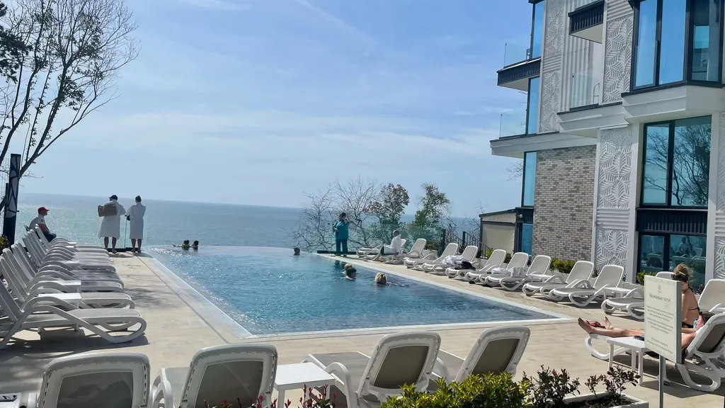 Апартаменты Люкс, Лучезарный на первой береговой линии