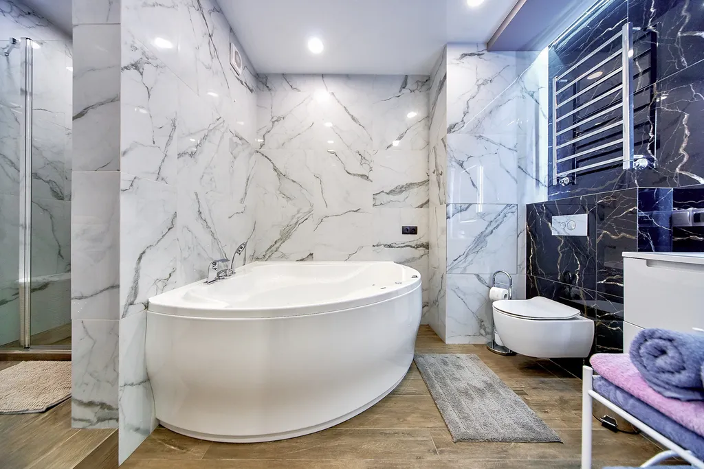 Люкс студия с огромной джакузи