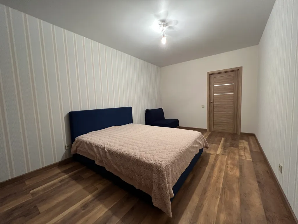 Комфортная квартира NevaBed в ЖК Дом у Озера