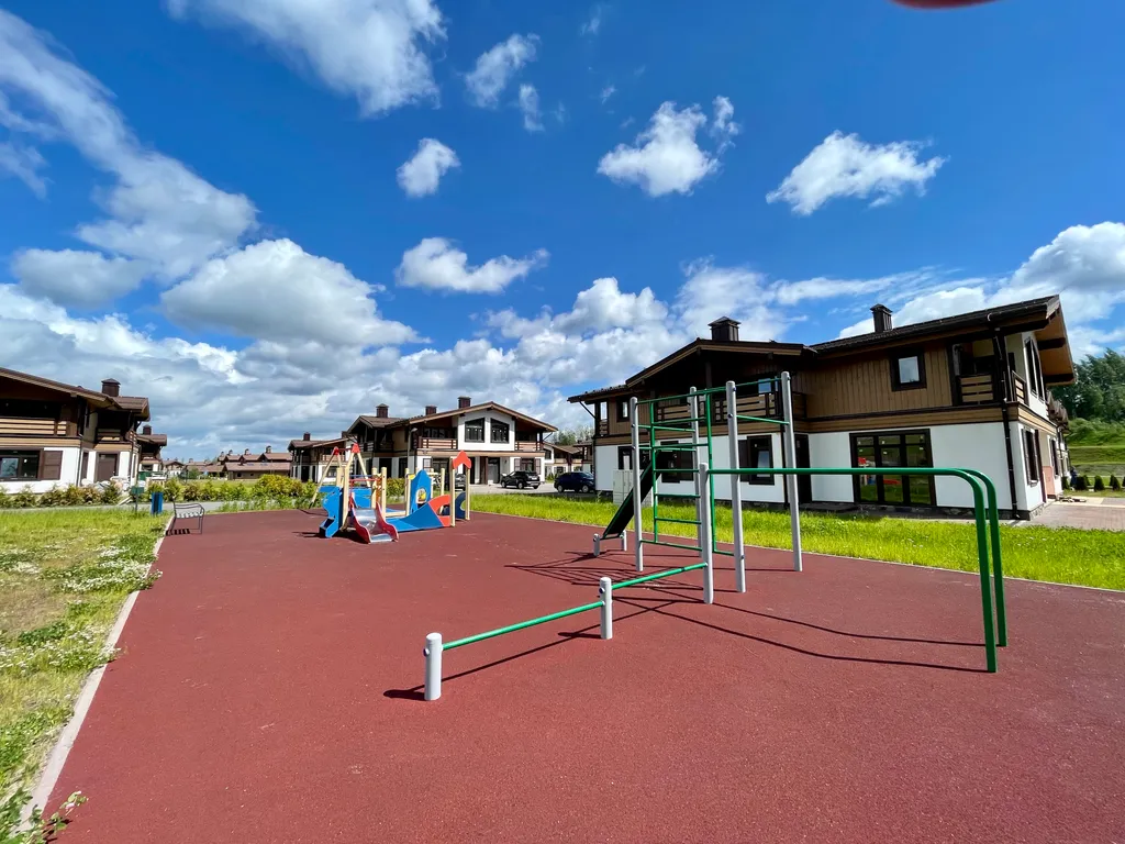 Альпийское Шале на курорте Охта Парк