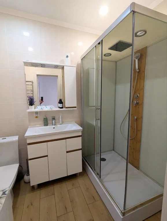 Евроквартира с панорамным видом, в элитном ЖК с фонтаном, центр города