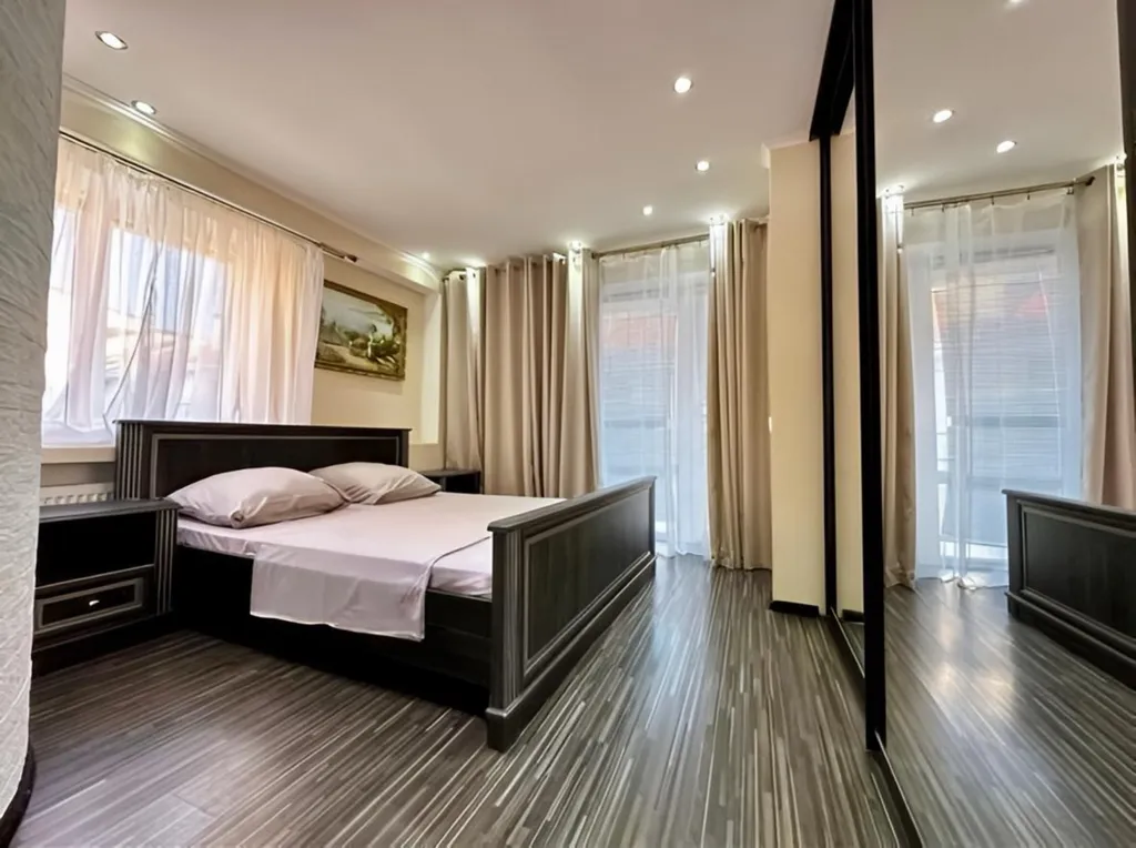 Таунхаус на берегу моря Катран