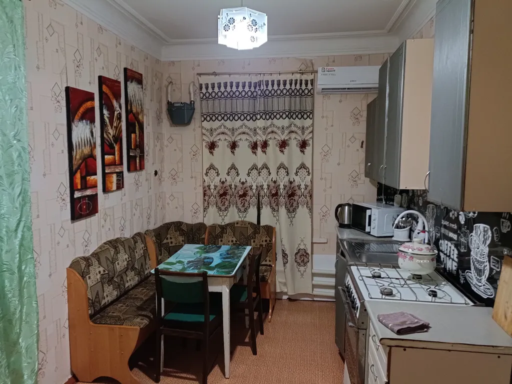 Коттедж Дом на площади Ленина — Луганск